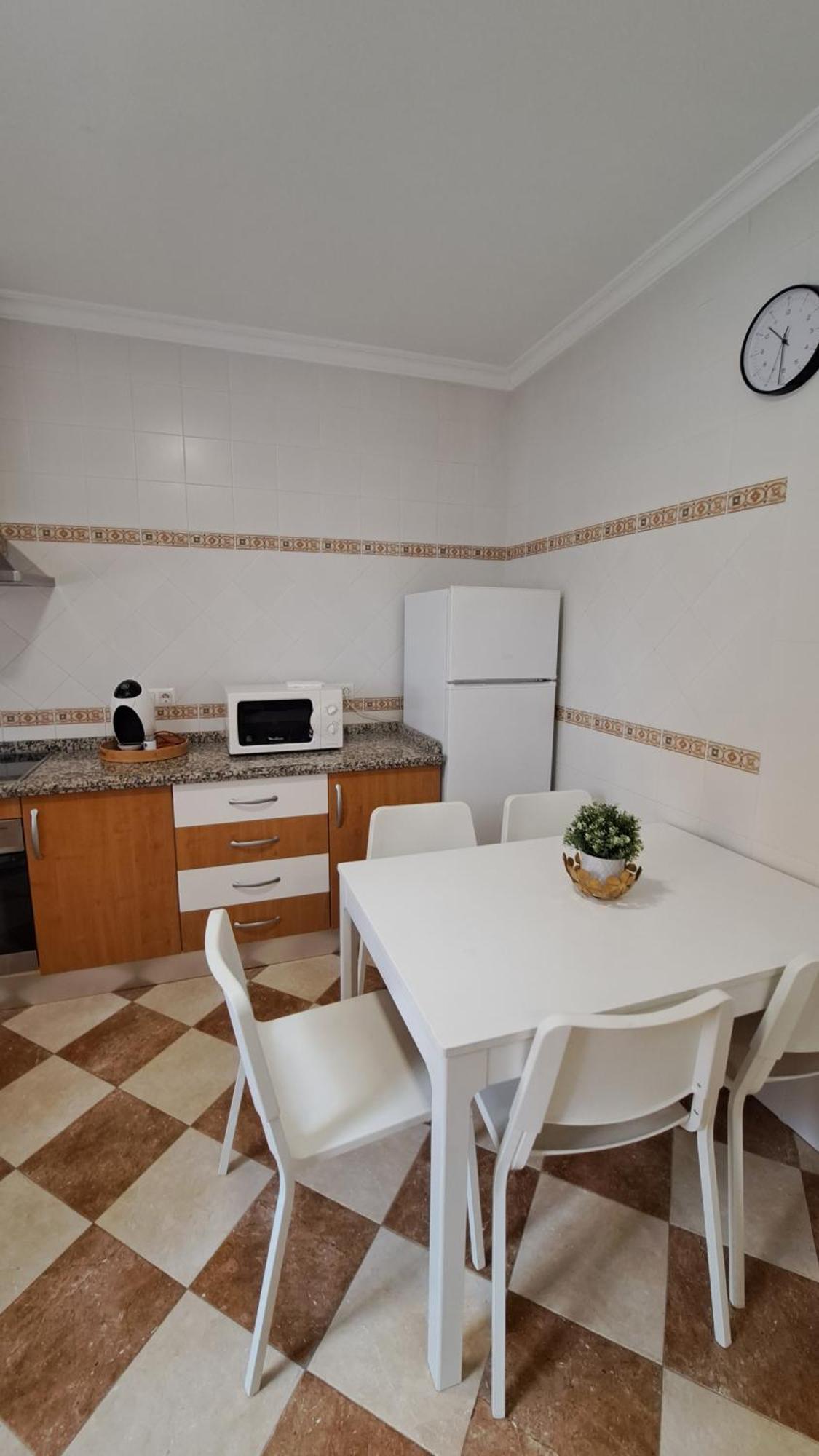 Ms4 Apartamentos Nervion Севилья Экстерьер фото